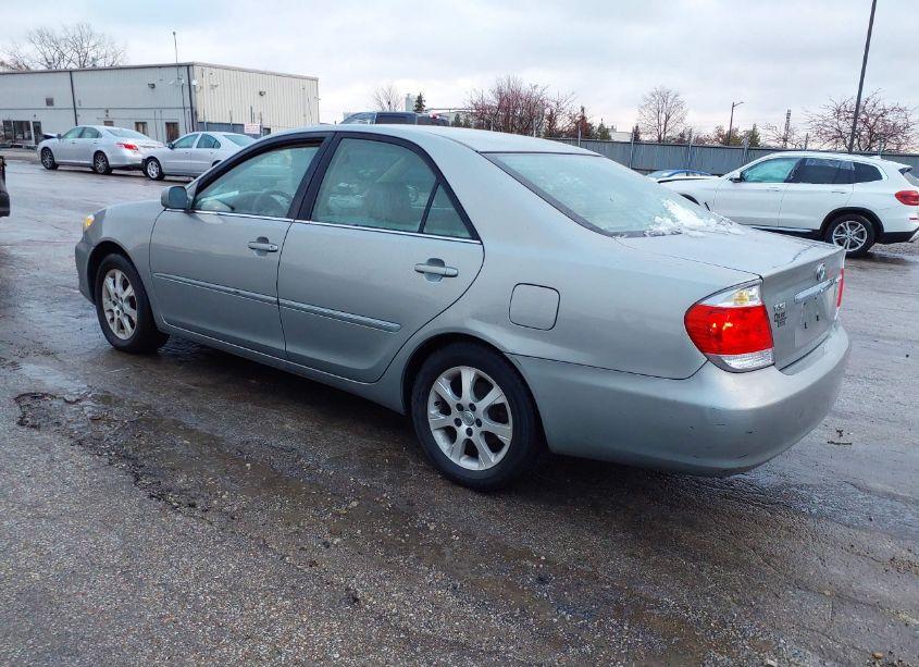 Photo 3 of 2005 Toyota Camry XLE (VIN 4T1BE30K45U614574)