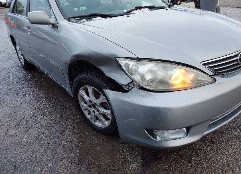 Photo 6 of 2005 Toyota Camry XLE (VIN 4T1BE30K45U614574)