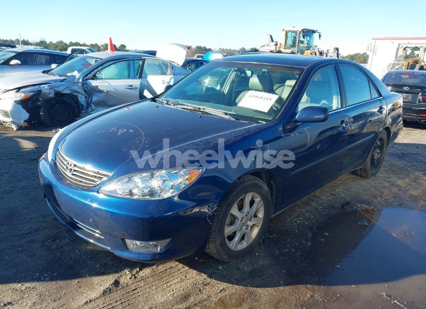 Photo 2 of 2006 Toyota Camry XLE (VIN 4T1BE30K46U148744)