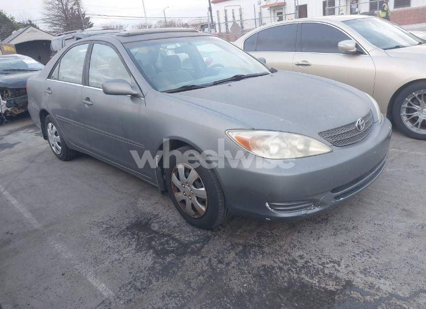 2002 Toyota Camry LE/SE/XLE (VIN 4T1BE30K524105993) main photo
