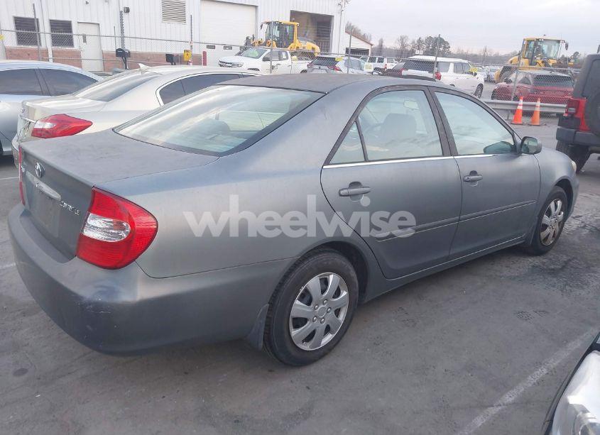 Photo 4 of 2002 Toyota Camry LE/SE/XLE (VIN 4T1BE30K524105993)