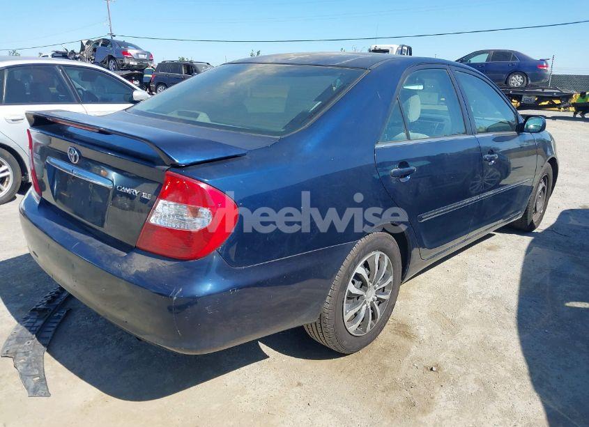 Photo 4 of 2002 Toyota Camry XLE (VIN 4T1BE30K52U620072)