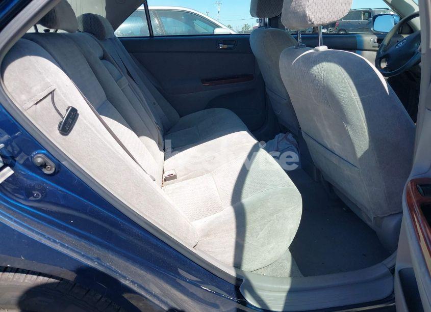 Photo 8 of 2002 Toyota Camry XLE (VIN 4T1BE30K52U620072)