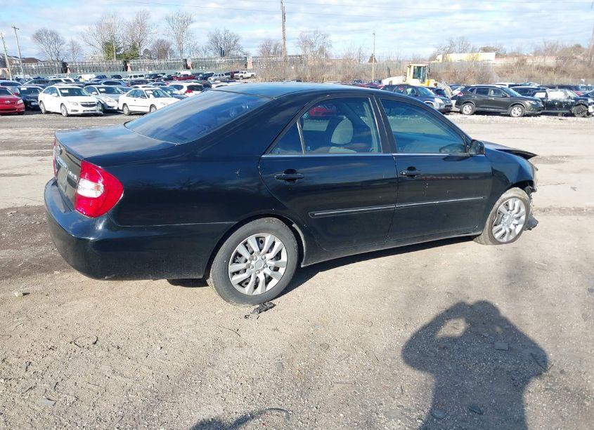 Photo 4 of 2003 Toyota Camry XLE (VIN 4T1BE30K53U246371)