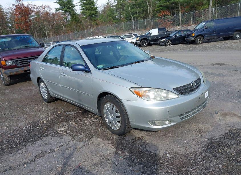 2003 Toyota Camry XLE (VIN 4T1BE30K53U251134) main photo
