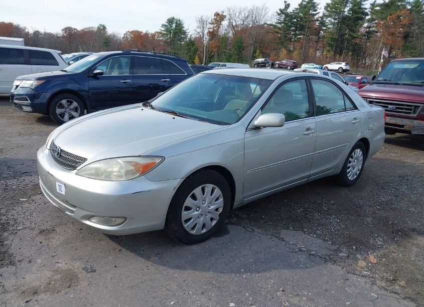 Photo 2 of 2003 Toyota Camry XLE (VIN 4T1BE30K53U251134)