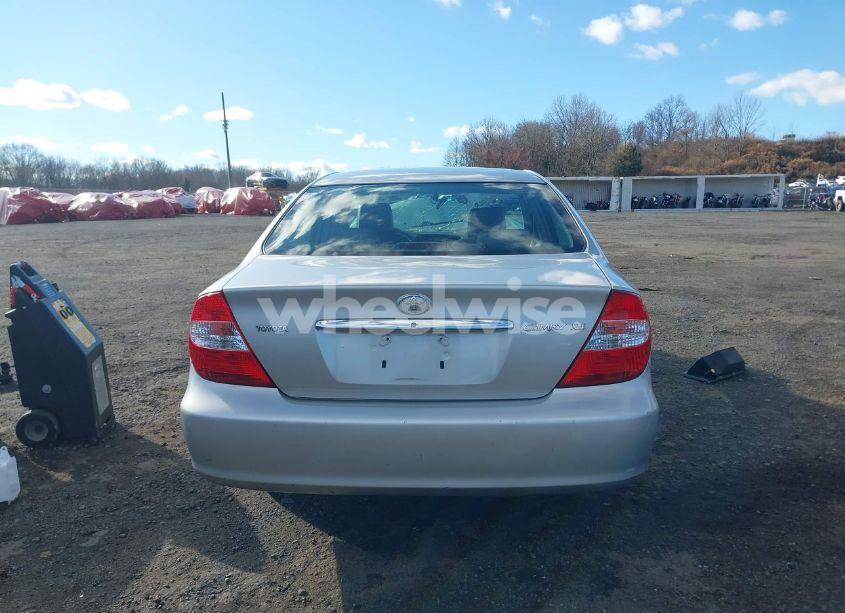 Photo 16 of 2004 Toyota Camry XLE (VIN 4T1BE30K54U868728)