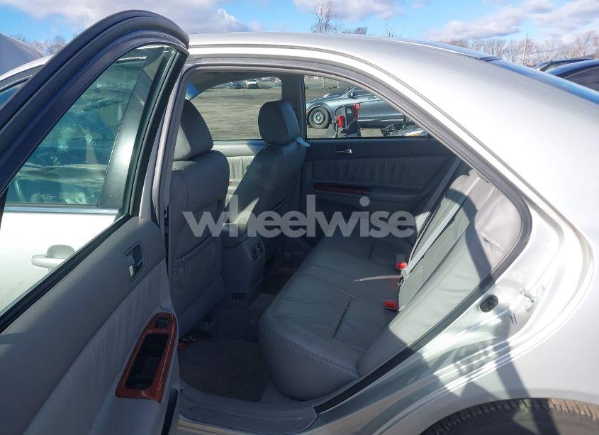 Photo 8 of 2004 Toyota Camry XLE (VIN 4T1BE30K54U868728)