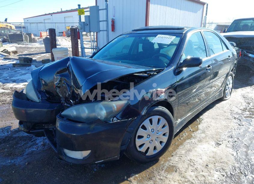 Photo 2 of 2005 Toyota Camry SE (VIN 4T1BE30K55U008118)