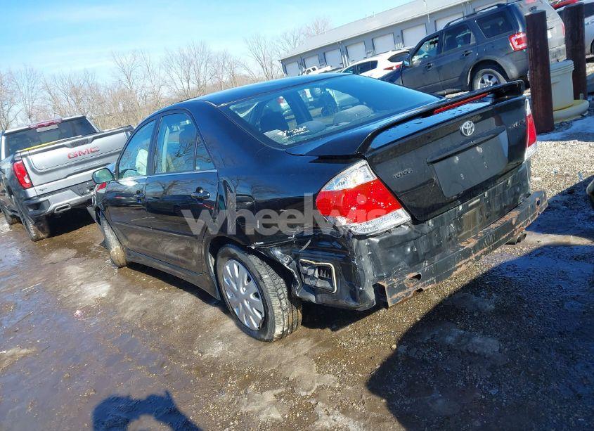 Photo 3 of 2005 Toyota Camry SE (VIN 4T1BE30K55U008118)