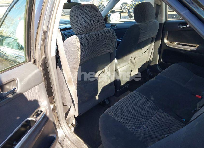 Photo 8 of 2005 Toyota Camry SE (VIN 4T1BE30K55U008118)