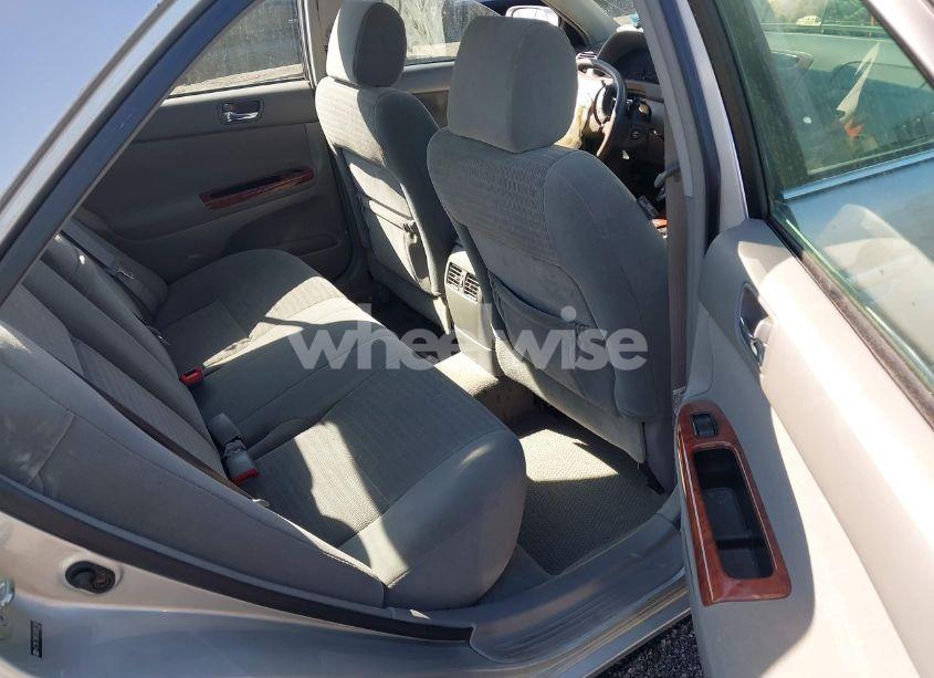 Photo 8 of 2005 Toyota Camry XLE (VIN 4T1BE30K55U097768)