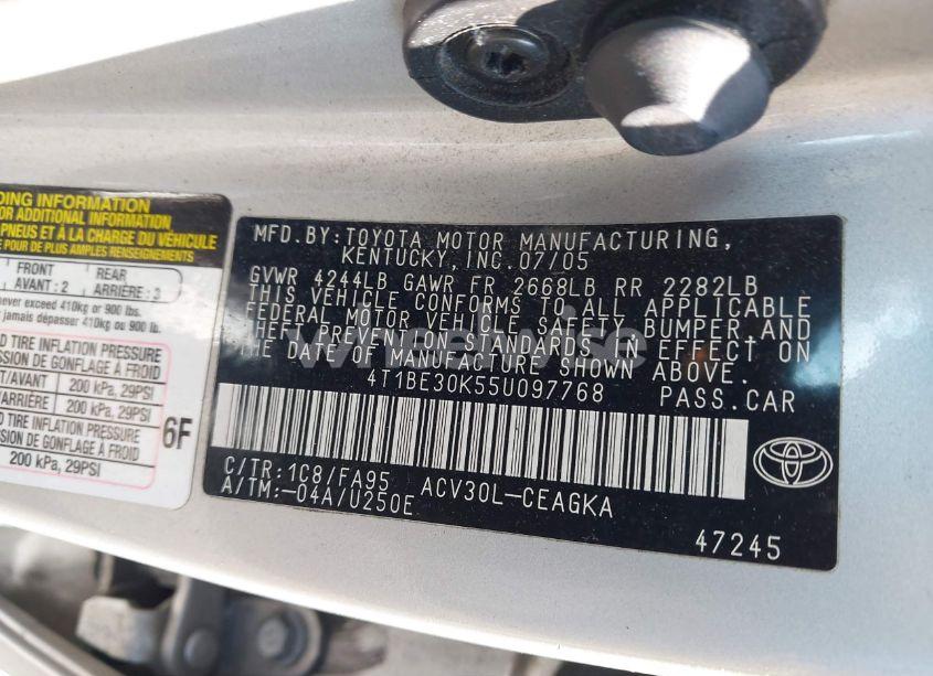 Photo 9 of 2005 Toyota Camry XLE (VIN 4T1BE30K55U097768)