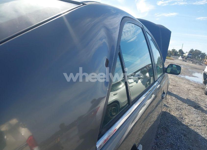 Photo 13 of 2005 Toyota Camry LE (VIN 4T1BE30K55U524317)