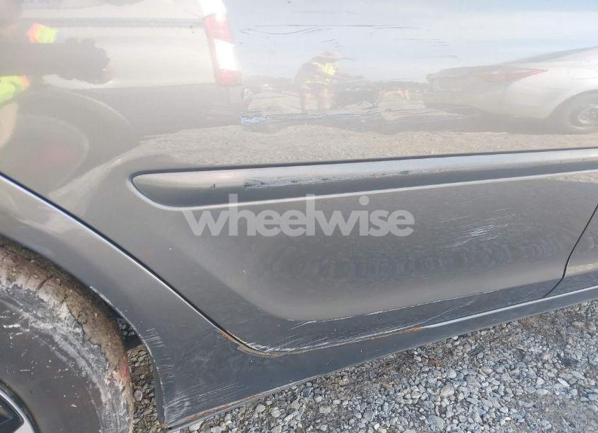 Photo 14 of 2005 Toyota Camry LE (VIN 4T1BE30K55U524317)