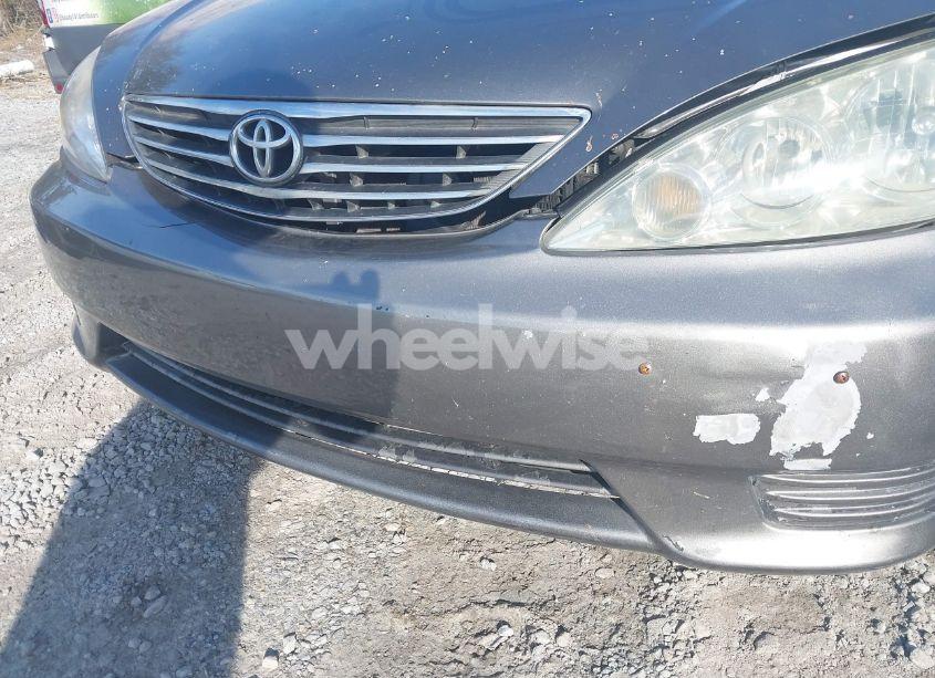 Photo 15 of 2005 Toyota Camry LE (VIN 4T1BE30K55U524317)