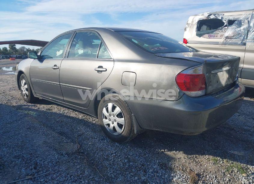 Photo 3 of 2005 Toyota Camry LE (VIN 4T1BE30K55U524317)