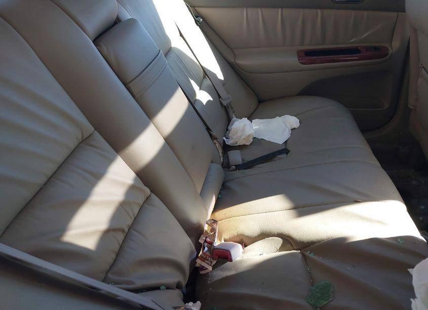 Photo 8 of 2005 Toyota Camry XLE (VIN 4T1BE30K55U583318)