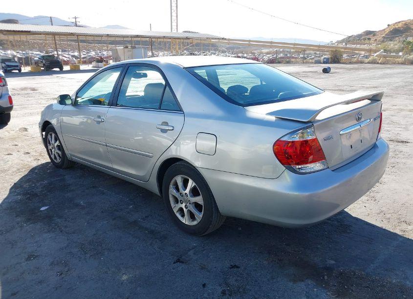 Photo 3 of 2005 Toyota Camry XLE (VIN 4T1BE30K55U617046)