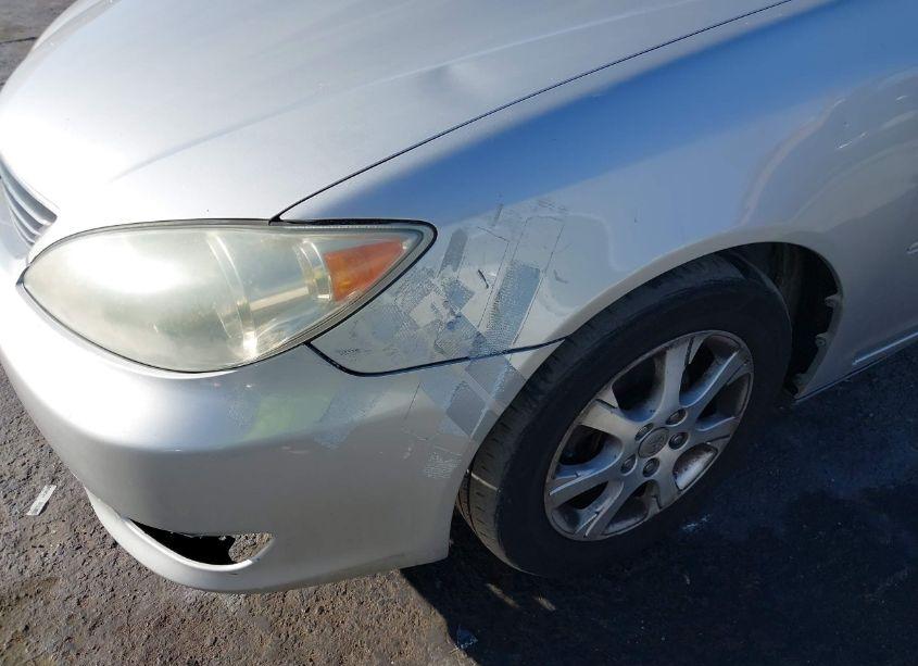 Photo 6 of 2005 Toyota Camry XLE (VIN 4T1BE30K55U617046)