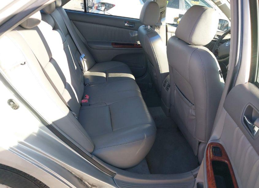 Photo 8 of 2005 Toyota Camry XLE (VIN 4T1BE30K55U617046)