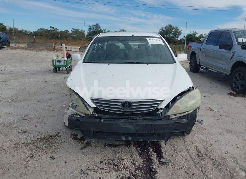 Photo 13 of 2005 Toyota Camry LE (VIN 4T1BE30K55U625776)