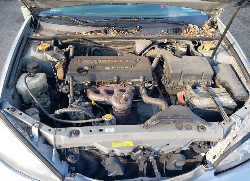 Photo 10 of 2005 Toyota Camry LE (VIN 4T1BE30K55U972573)