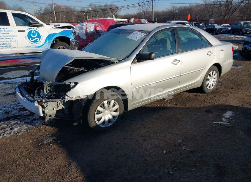 Photo 2 of 2006 Toyota Camry LE (VIN 4T1BE30K56U104476)