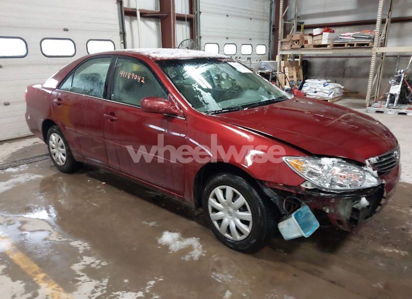 2006 Toyota Camry LE (VIN 4T1BE30K56U137042) main photo