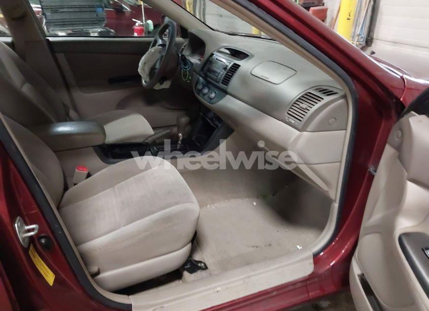 Photo 5 of 2006 Toyota Camry LE (VIN 4T1BE30K56U137042)