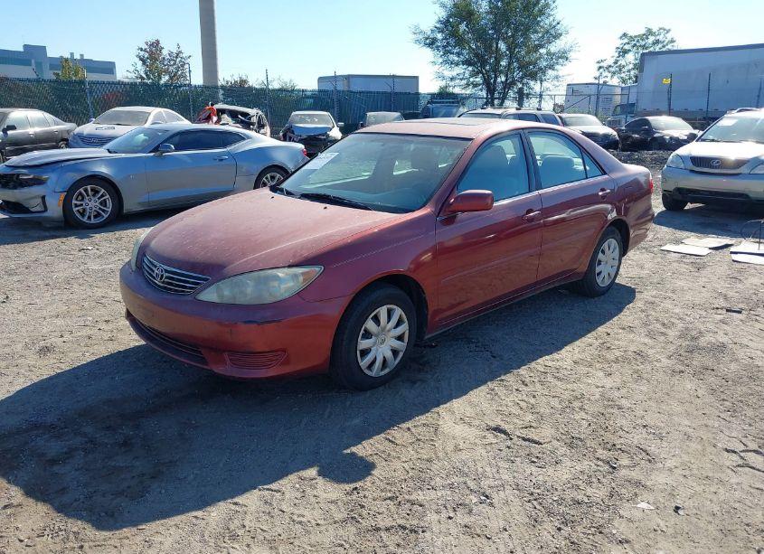 Photo 2 of 2006 Toyota Camry LE (VIN 4T1BE30K56U156836)
