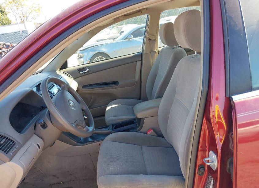 Photo 5 of 2006 Toyota Camry LE (VIN 4T1BE30K56U156836)