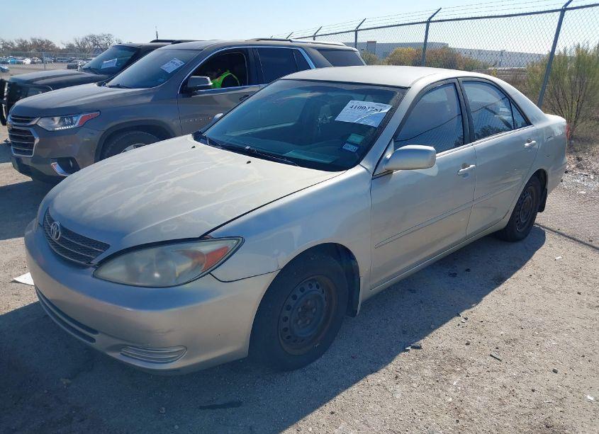 Photo 6 of 2003 Toyota Camry LE (VIN 4T1BE30K63U151267)