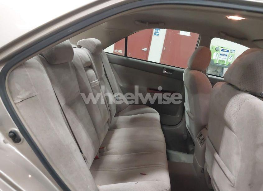 Photo 8 of 2003 Toyota Camry XLE (VIN 4T1BE30K63U699401)