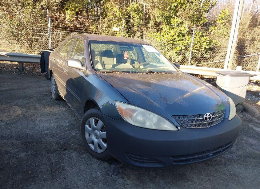 2003 Toyota Camry LE (VIN 4T1BE30K63U703558) main photo