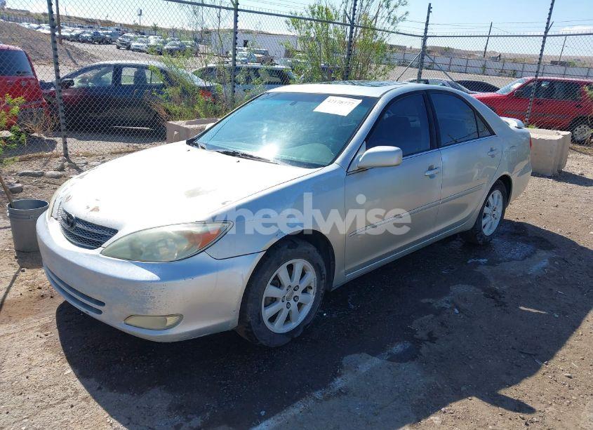 Photo 2 of 2003 Toyota Camry XLE (VIN 4T1BE30K63U769219)