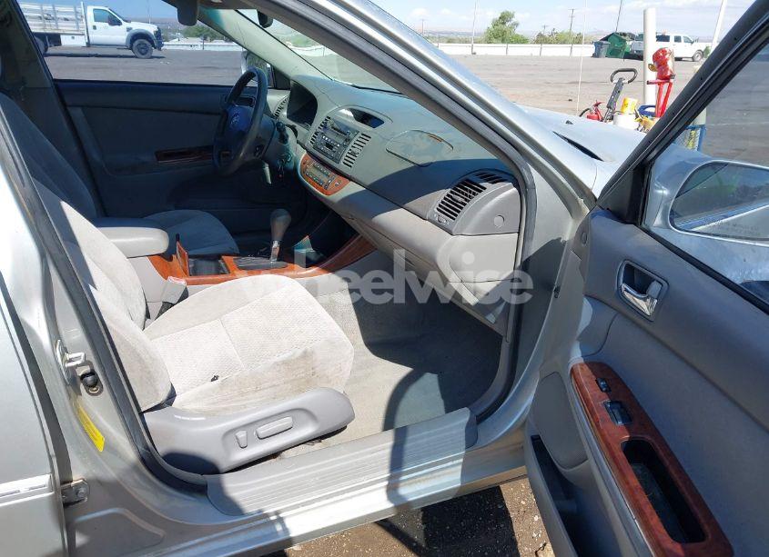 Photo 5 of 2003 Toyota Camry XLE (VIN 4T1BE30K63U769219)