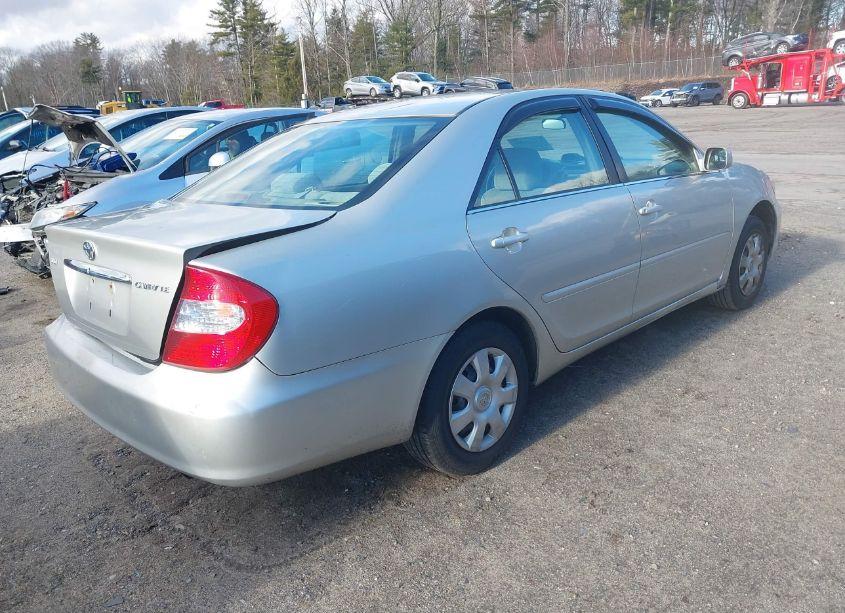 Photo 4 of 2004 Toyota Camry LE (VIN 4T1BE30K64U275279)