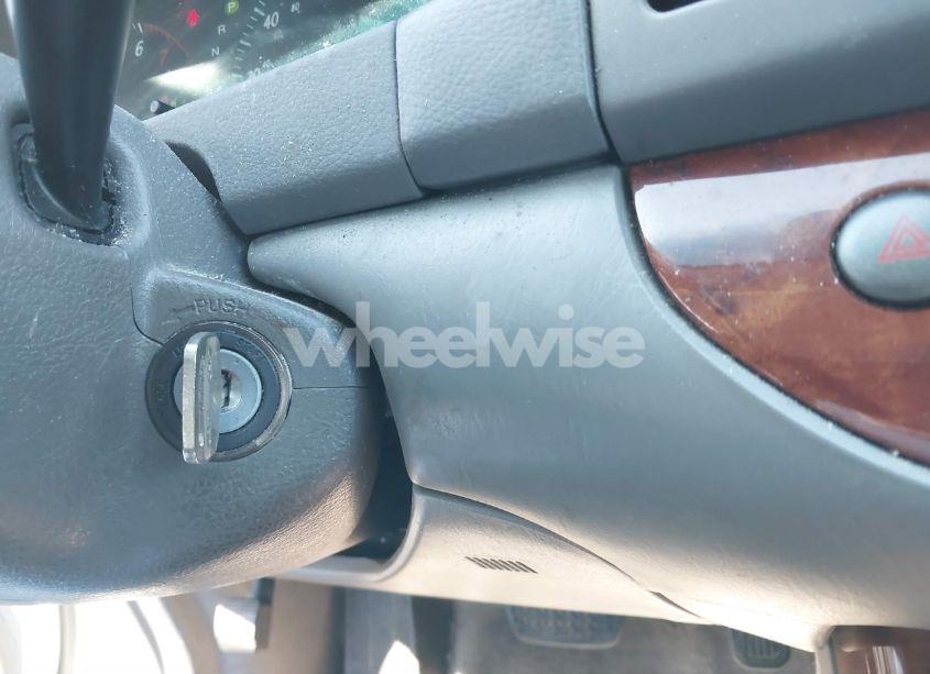 Photo 11 of 2004 Toyota Camry XLE (VIN 4T1BE30K64U340731)