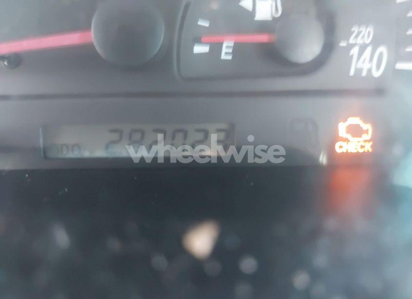 Photo 7 of 2004 Toyota Camry XLE (VIN 4T1BE30K64U340731)