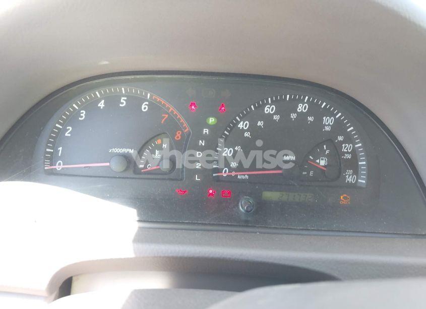 Photo 7 of 2004 Toyota Camry XLE (VIN 4T1BE30K64U346562)