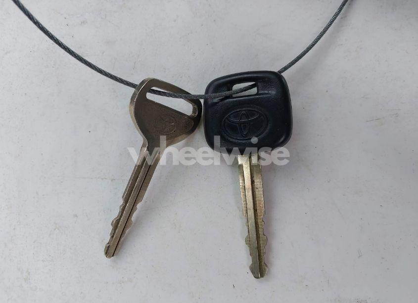 Photo 11 of 2005 Toyota Camry LE (VIN 4T1BE30K65U061488)
