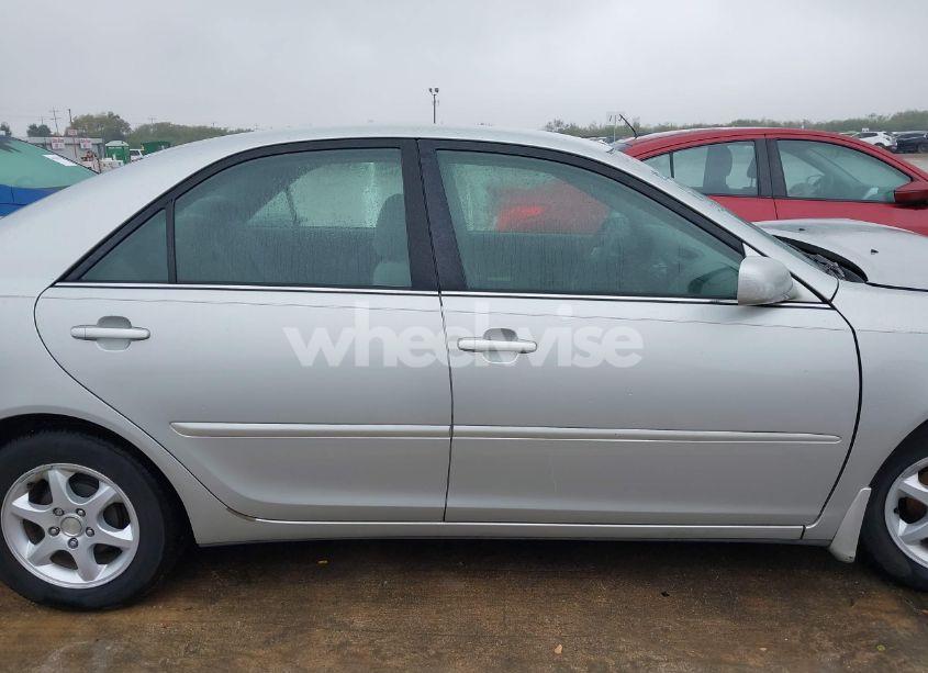 Photo 14 of 2005 Toyota Camry LE (VIN 4T1BE30K65U061488)