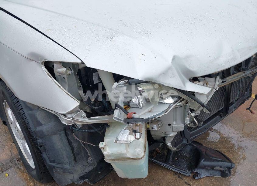 Photo 19 of 2005 Toyota Camry LE (VIN 4T1BE30K65U061488)
