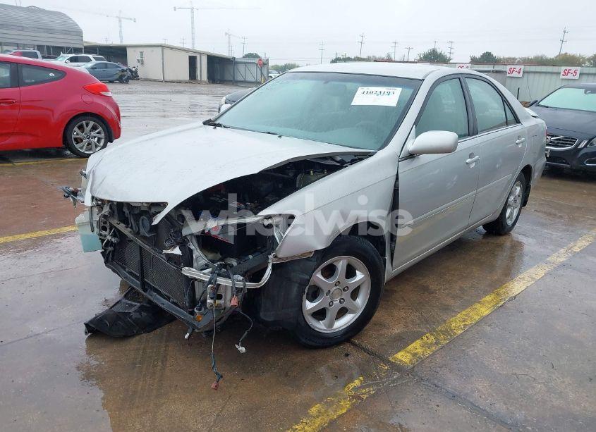 Photo 2 of 2005 Toyota Camry LE (VIN 4T1BE30K65U061488)