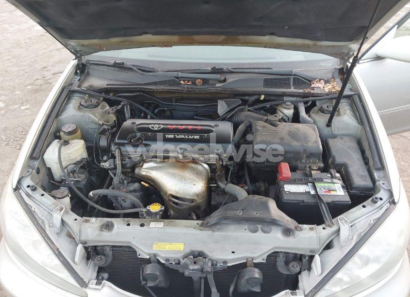 Photo 10 of 2005 Toyota Camry LE (VIN 4T1BE30K65U080137)