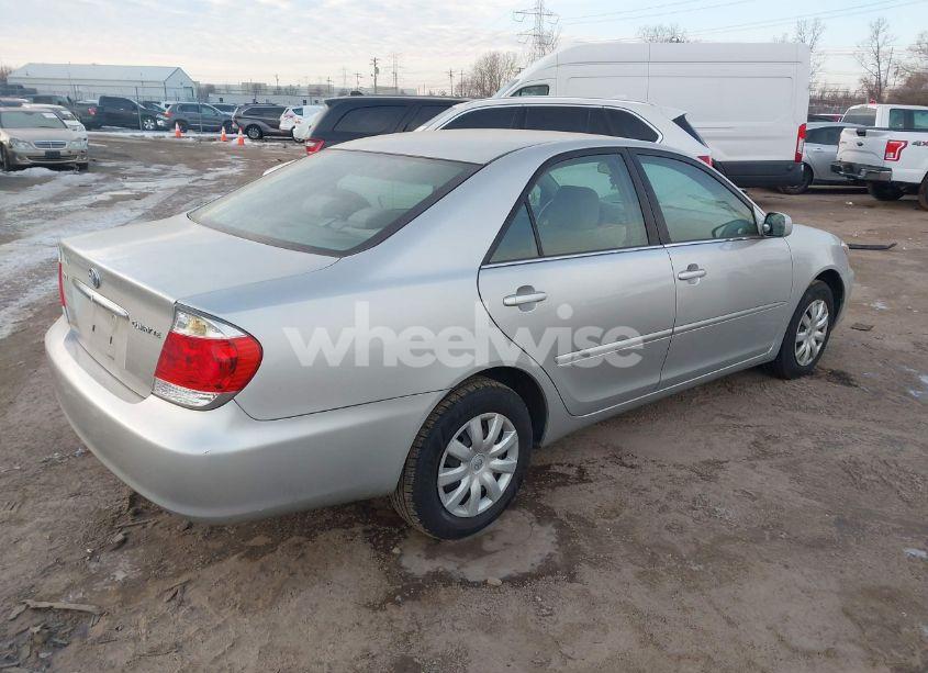 Photo 4 of 2005 Toyota Camry LE (VIN 4T1BE30K65U080137)