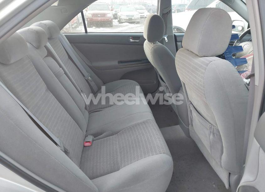 Photo 8 of 2005 Toyota Camry LE (VIN 4T1BE30K65U080137)