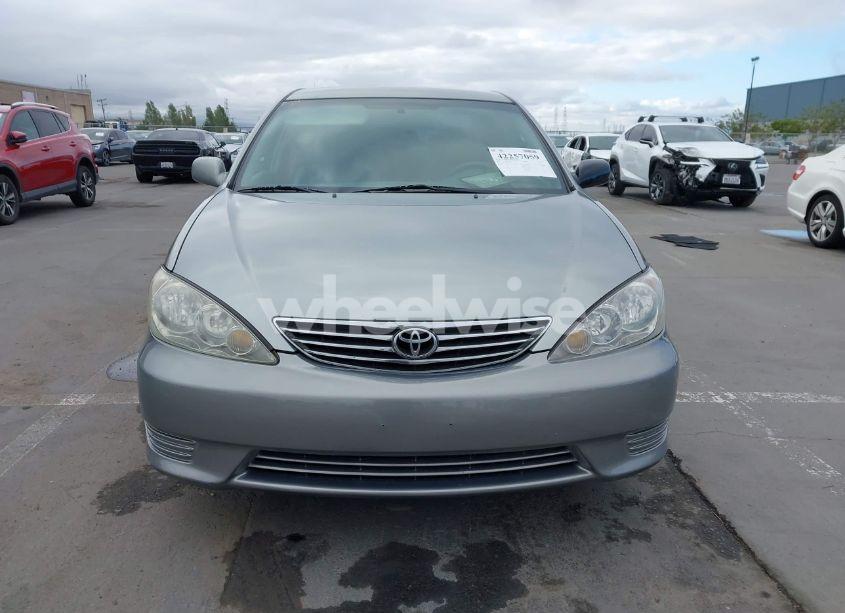 Photo 12 of 2005 Toyota Camry LE (VIN 4T1BE30K65U532247)