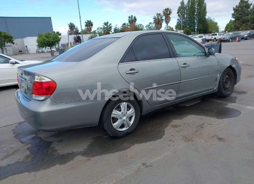 Photo 4 of 2005 Toyota Camry LE (VIN 4T1BE30K65U532247)
